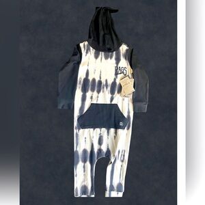 Rags to Raches NWT Hoodie Nordstrom Exclusive 2T